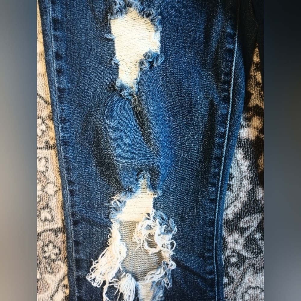 Judy Blue Boyfriend Fit Jeans Size 11 / 30 Destroyed Stretch Straight Leg - Picture 3 of 12